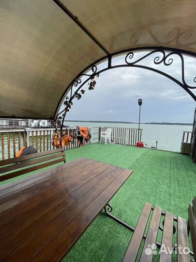 Аренда плавдачи. Хаусбота. Отдых на воде