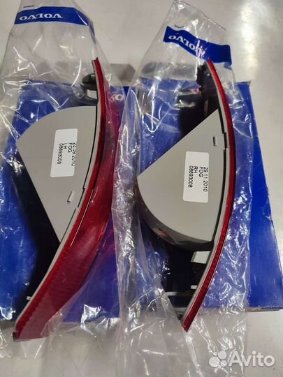 Фонарь противотуманный левый и правый Volvo XC90