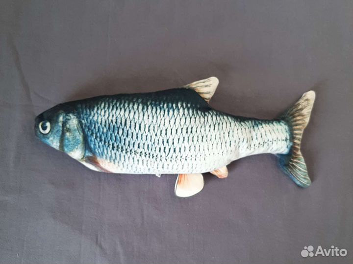 Игрушки для кошек живая рыба