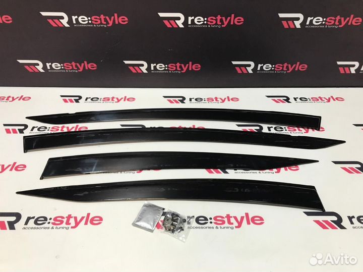 Ветровики Toyota Aqua Kanglong 2011-2019 Y2136