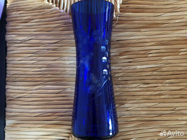 Ваза стнее стекло