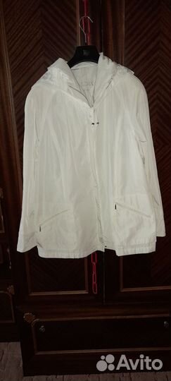 Куртка ветровка женская