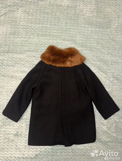 Пальто для девочки zara размер 110