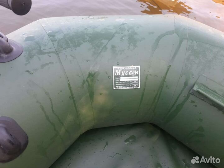 Лодка с мотором