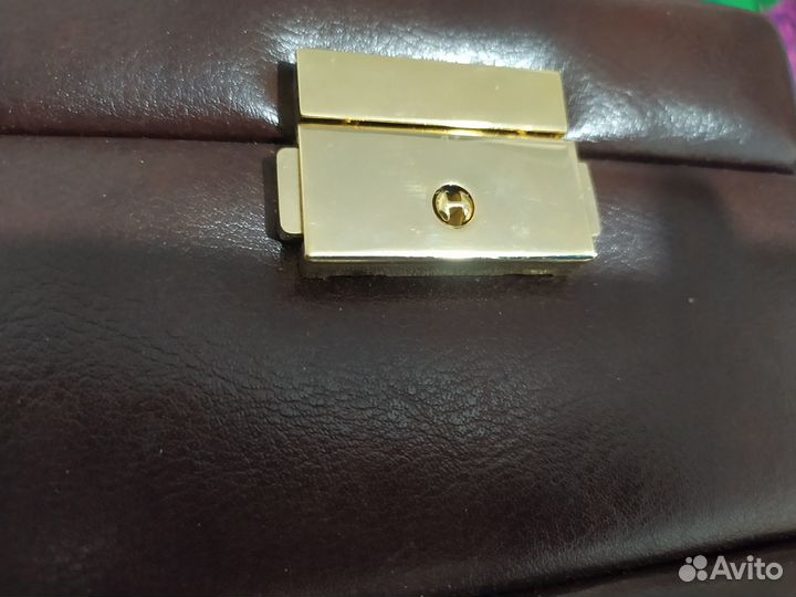 Шкатулка - сейф с ключом 22*17