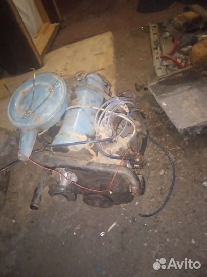 Двигатель с коробкой