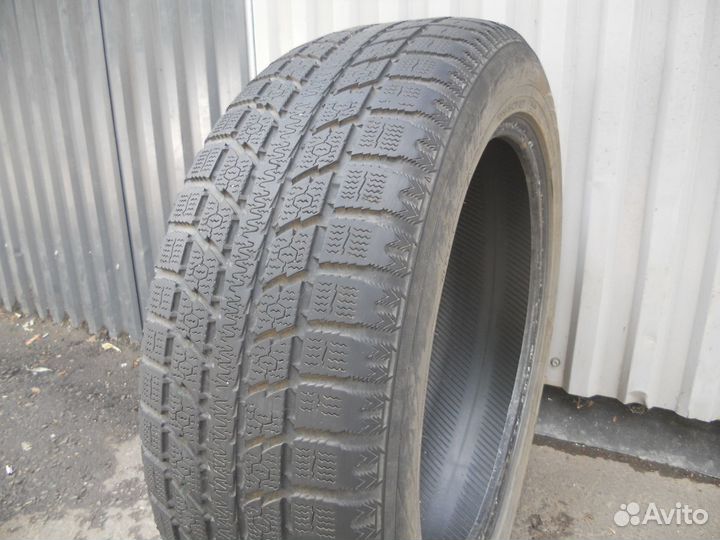 Toyo Observe GSi-5 235/55 R20 102T