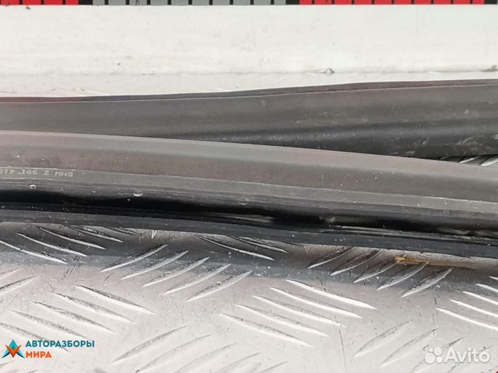 Уплотнитель подкапотного пространства BMW X1