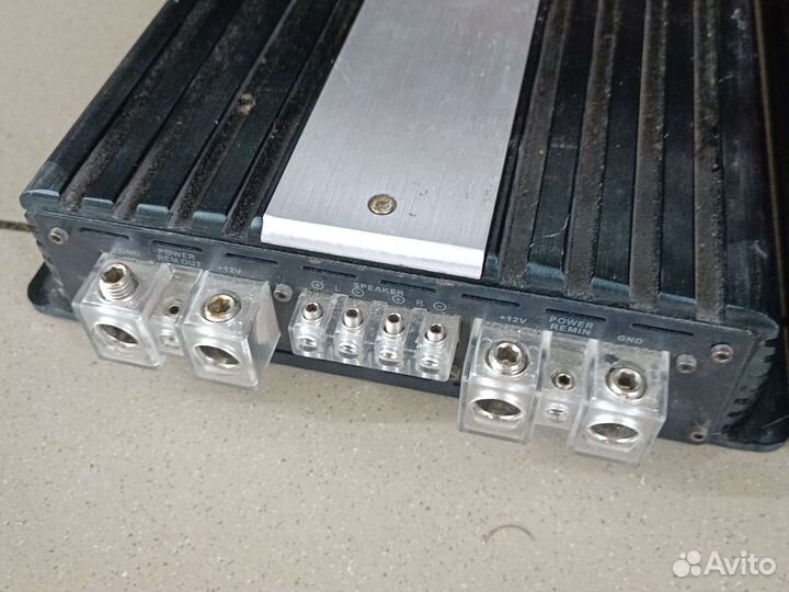 Широкополосный усилитель 2кан Momo FR 2.1500 Момо