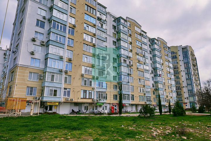 Помещение 57 м2 на первой линии Парковой