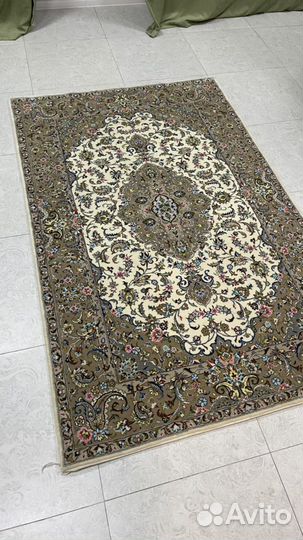 Ковер новый 1,5 на 2