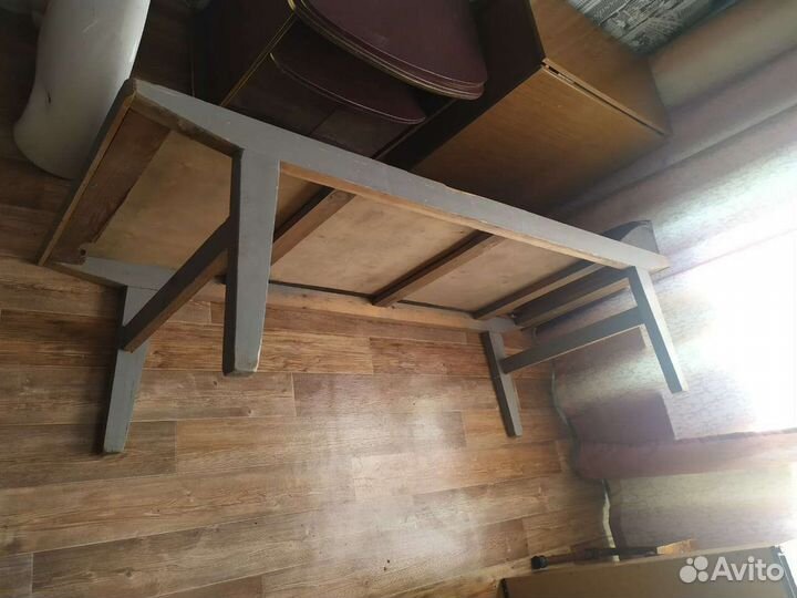 Лежак деревянный с кожзамом (н.ельцовка)