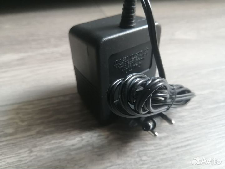 Блок питания для гитарных педалей и процессоров