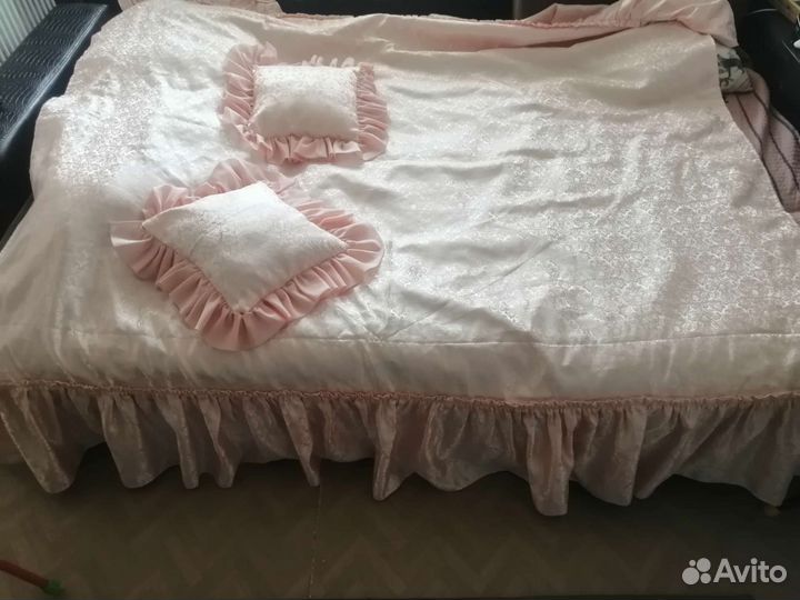 Покрывало на кровать