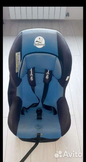 Автомобильное кресло