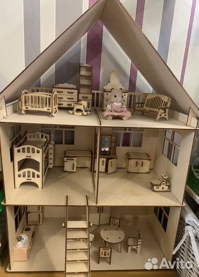 Домик кукольный