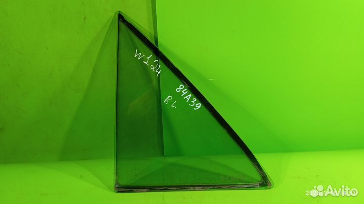 Форточка двери задней левой для Mercedes-Benz W124