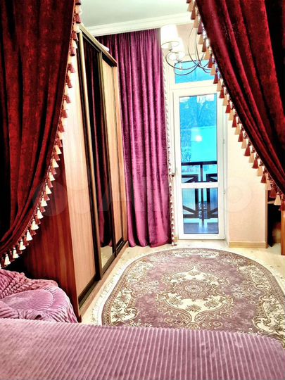 2-к. квартира, 64 м², 4/6 эт.