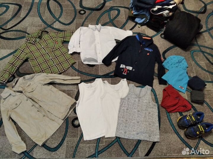 Продам 2 пакета детской одежды 98-104