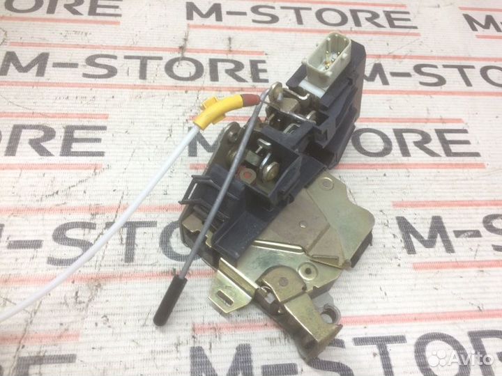 Замок двери задний левый Bmw 5-Series E39