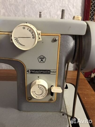 Швейная машина Подольск 142