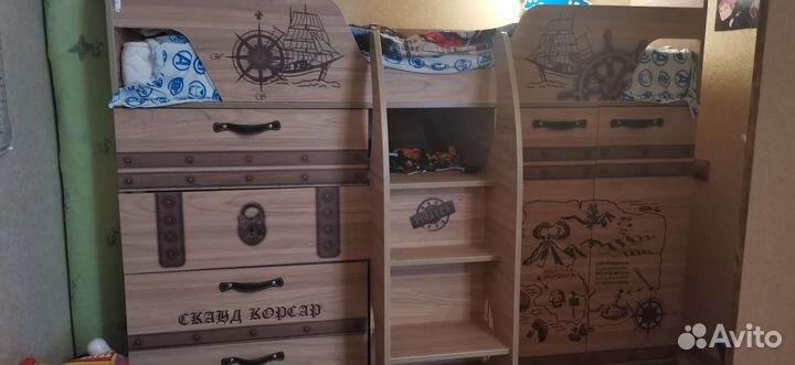 Кровать-трансформер. Чердак, стол