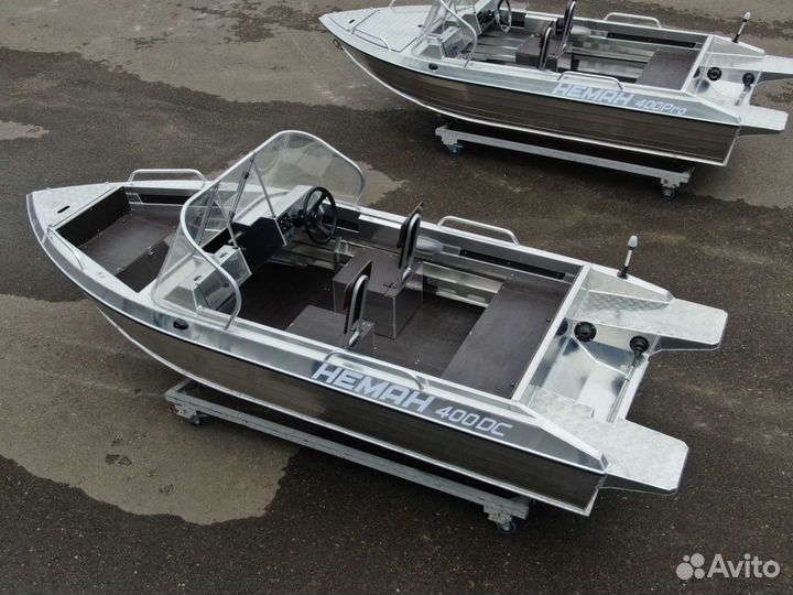 Лодка неман 400 dc. Вельбот 39. Неман 400 dc. Российские алюминиевые лодки. Бестер 450 румпель.