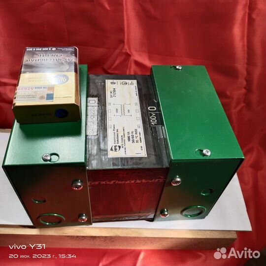 Понижающий трансформатор 220 на 100 вольт.800вт