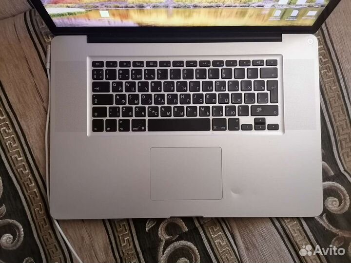 Apple MacBook Pro 17