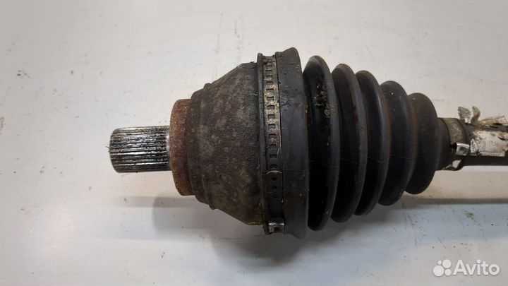 Полуось левая передняя Volkswagen Jetta 5
