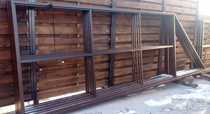 Заборы из профнастила