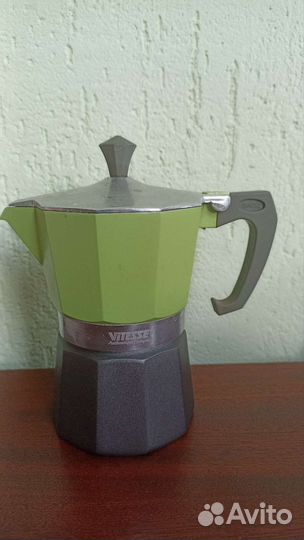 Гейзерная кофеварка/ чайники