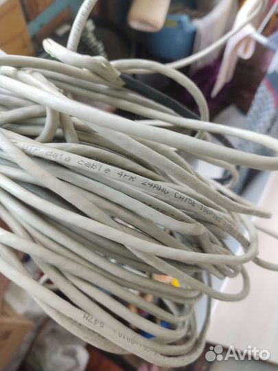 Интернетный кабель