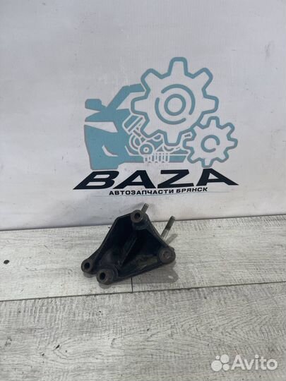 Кронштейн двигателя Kia Ceed 2