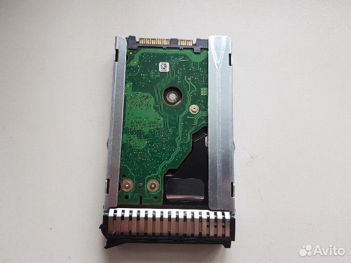 Жесткий диск IBM 300GB 15K 2.5 SAS HDD