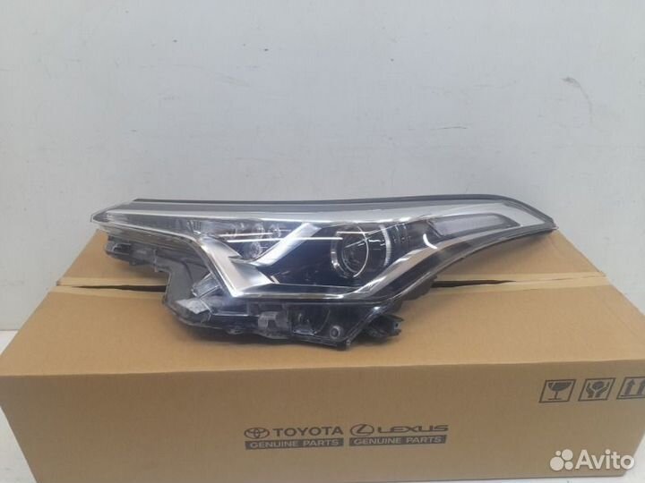 Фара левая Toyota C-Hr 1 2016-2023