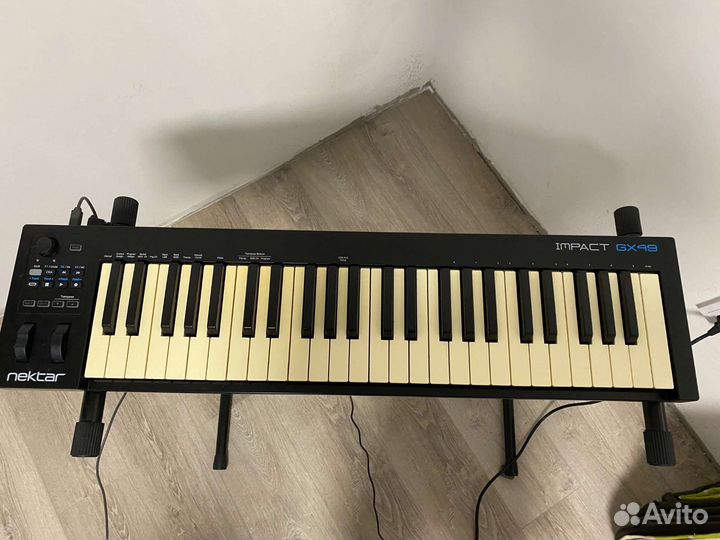 Миди-клавиатура Nektar Impact GX49