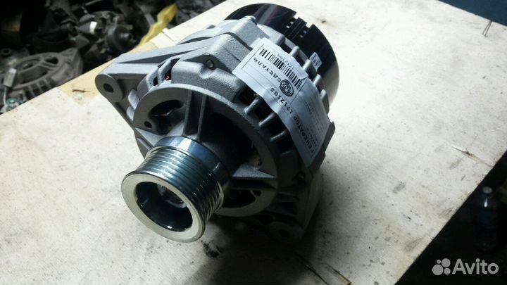 Генератор ваз(новый) 2112 2114 2123 шеви 100а