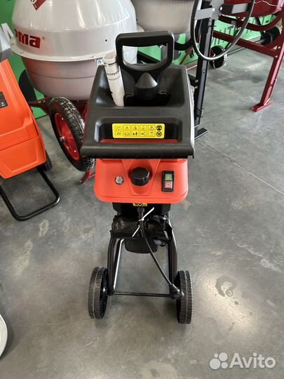 Измельчитель веток Brait besh-250