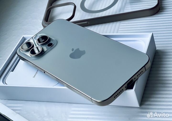 iPhone 15 Pro Max, 256 ГБ