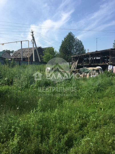 Дом 49 м² на участке 10,1 сот.