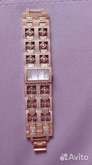 Часы L. Chic перламутр, Сваровски. Франция