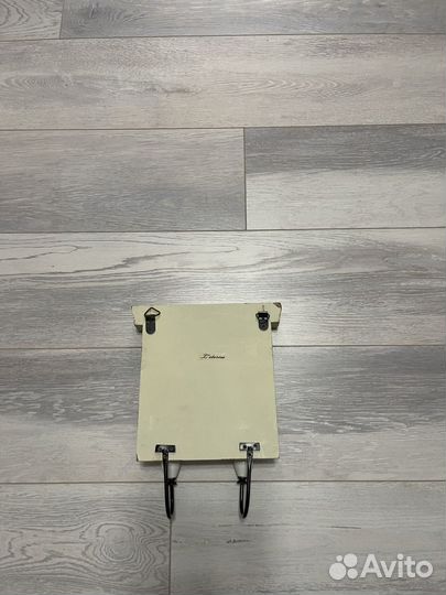 Крючки для одежды