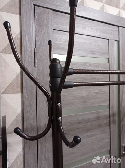 Вешалка напольная