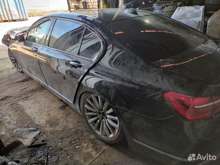 BMW 750LI xdrive 2016г 4.4 (бензин) по запчастям