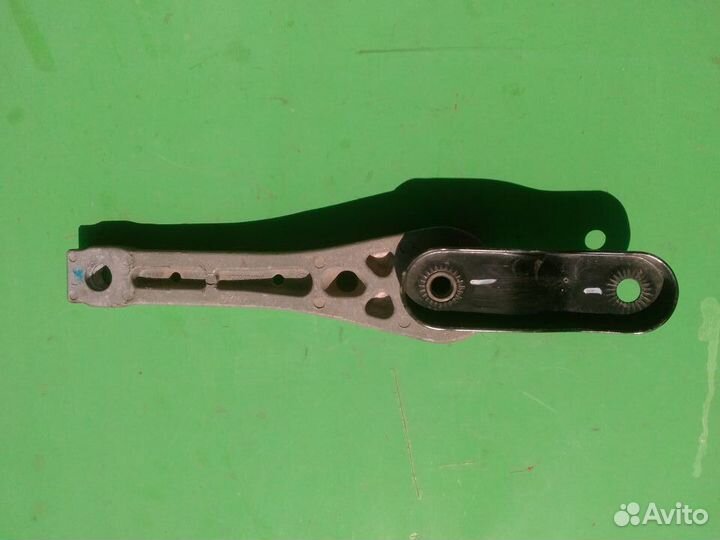 Опора двигателя задняя VW / audi / skoda