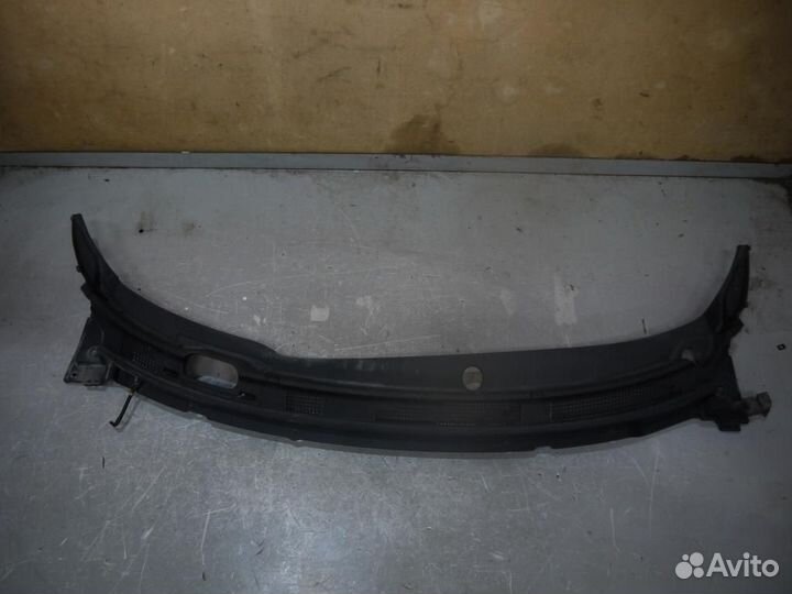 Накладка стеклоочистителей (жабо) (в сборе) Nissan