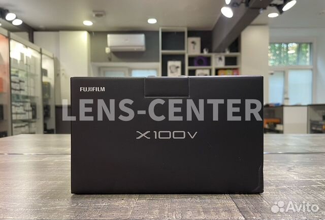 Fujifilm X-100V Black