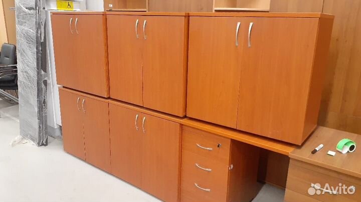 Тумбы под оргтехнику Б.У