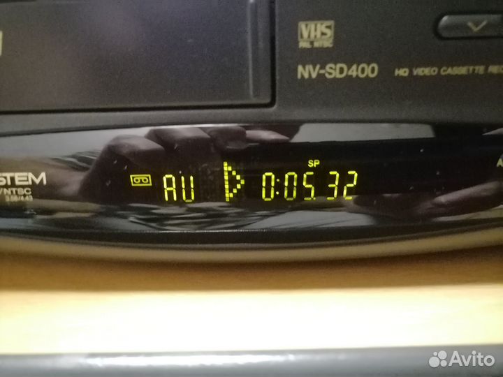 Видеомагнитофон Panasonic NV-SD400